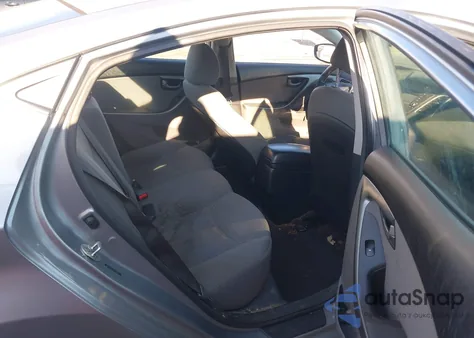 2015 Hyundai Elantra Se z USA, uszkodzony, nr VIN 5NPDH4AE5FH558403